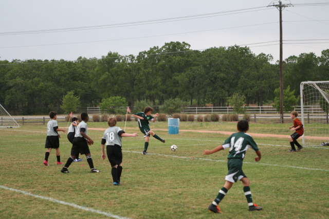 2011/04(April)/soccer/640x480_2011-04-30-Soccer Tournament-101.JPG